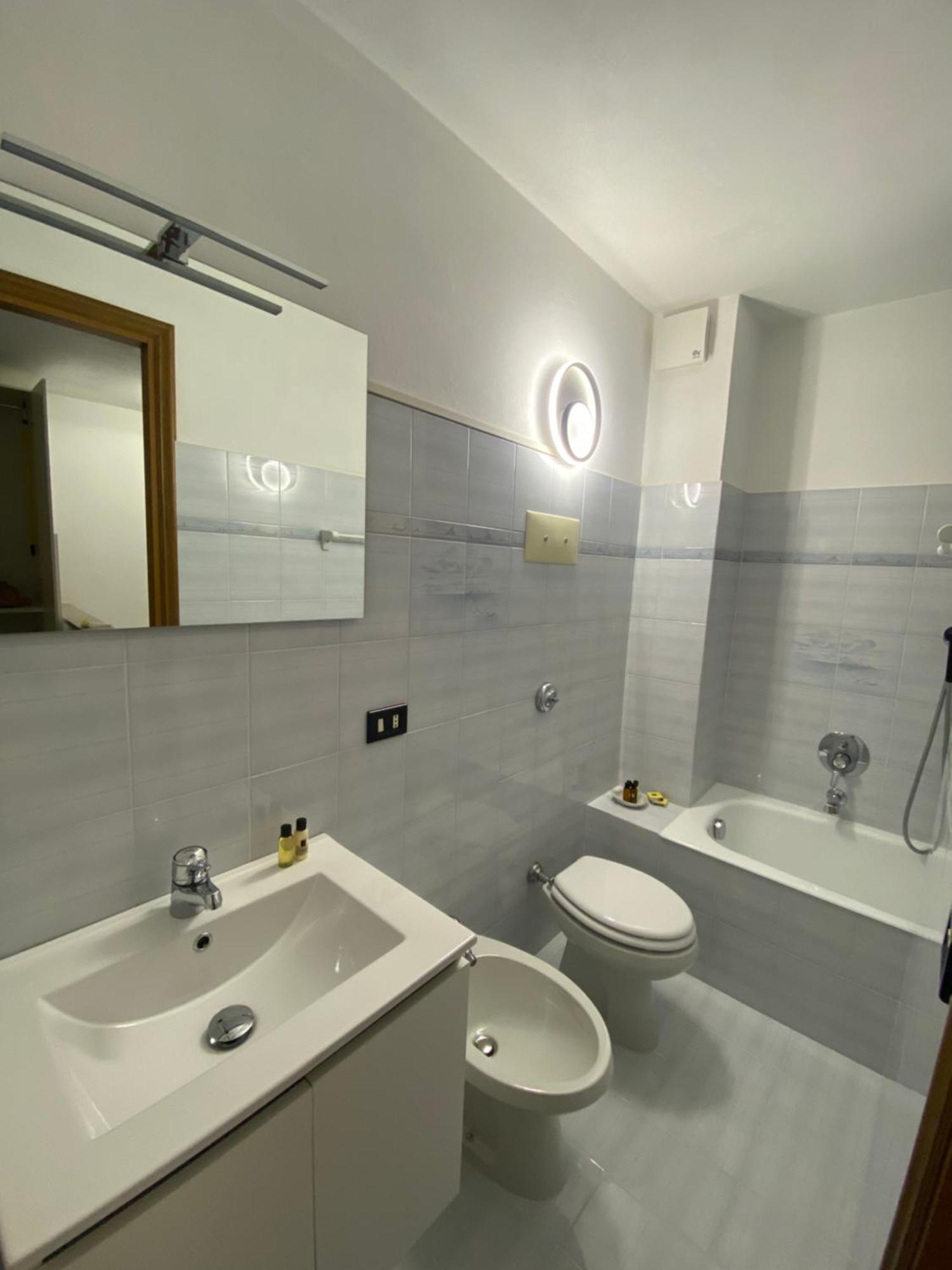 Tiziana Lake Como View Terraces Apartman Lezzeno Kültér fotó